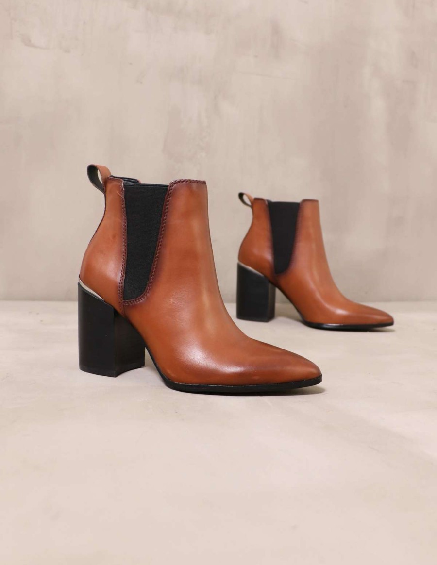 Shoes * | Flash Sale Steve Madden Perfectly Trimmed Ankle Boot Cognac