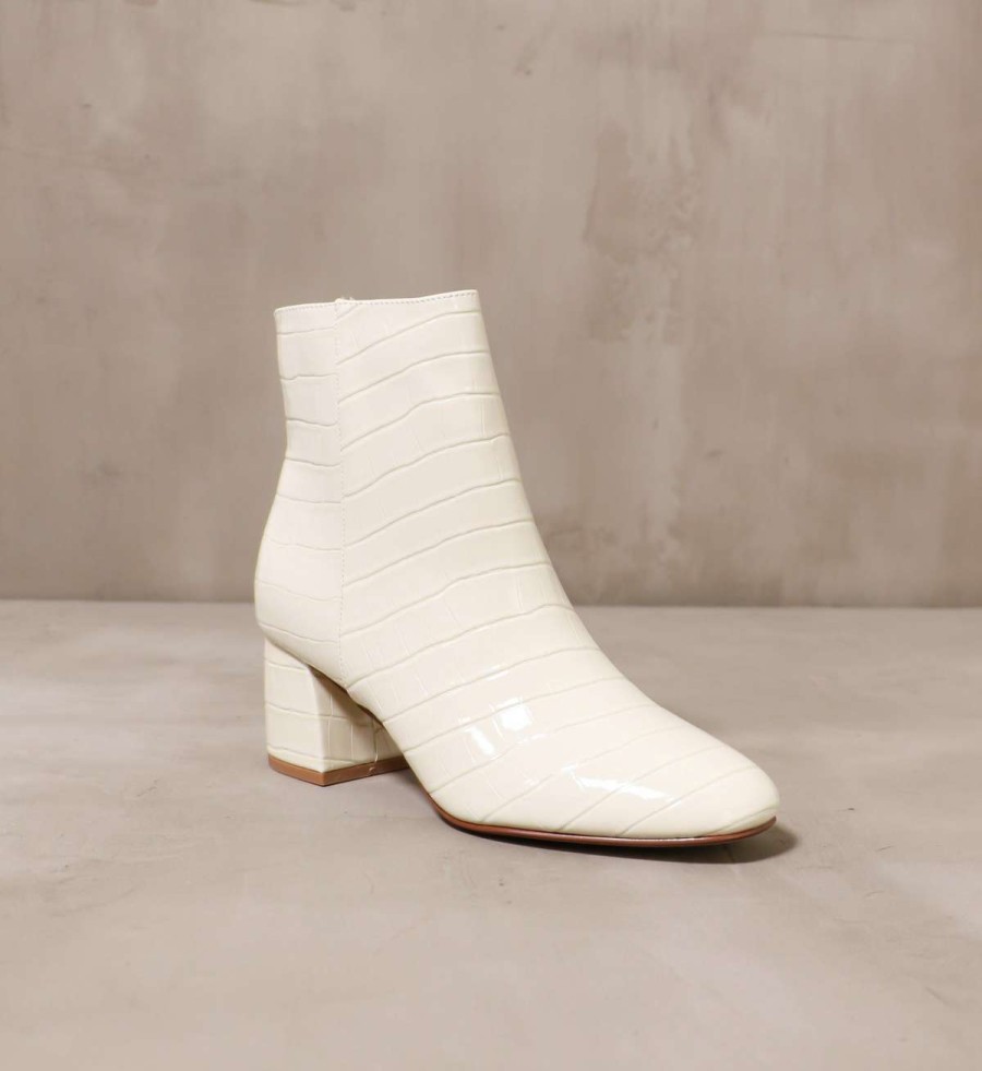 Shoes * | Best Reviews Of Chinese Laundry Croc Block Bootie Cream