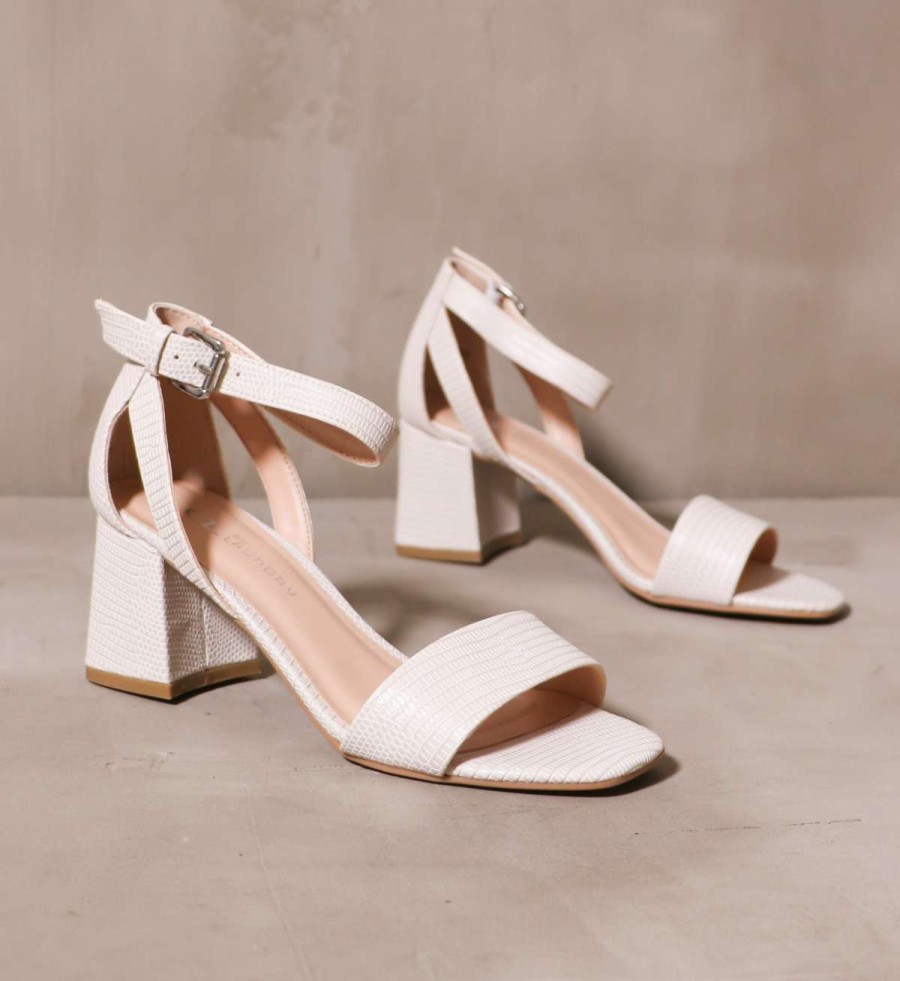 Shoes * | Promo Chinese Laundry Key To My Heart Heel Ecru