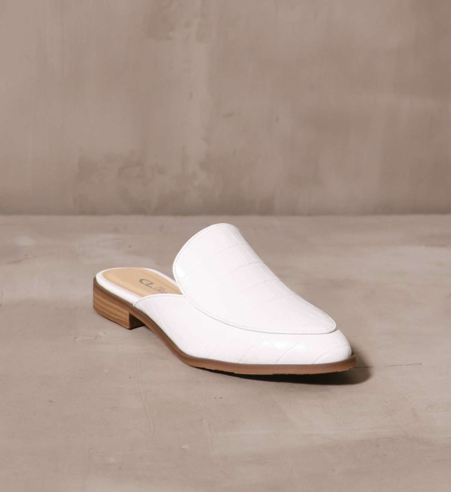 Shoes * | Promo Chinese Laundry Sugar & Spice Mules White