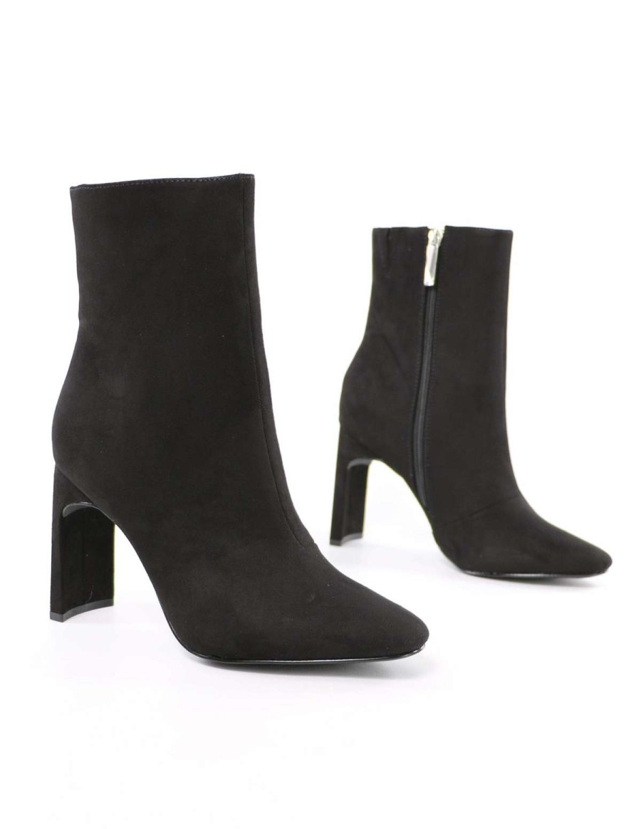 Shoes * | Wholesale Qupid And Your Point Is Ankle Bootie Black