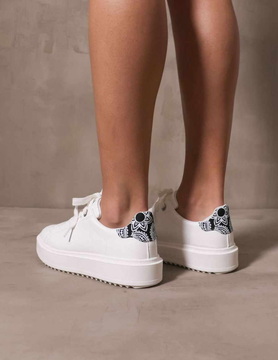 Shoes * | Cheapest Steve Madden Pais-Lead The Way Sneaker White