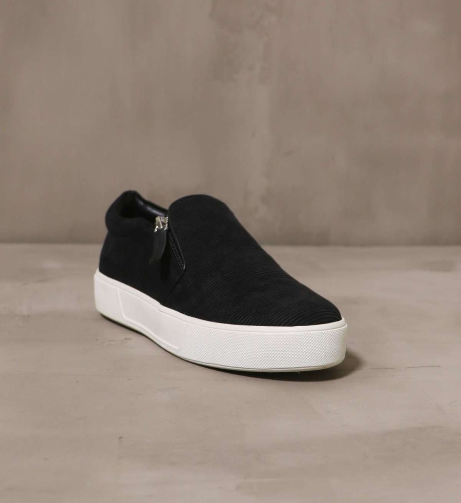 Shoes * | Deals Volatile Corduroy Meets World Sneaker